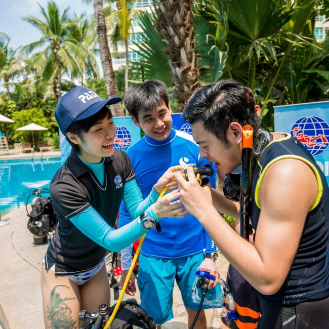 Swimming pool practice.Photo credit @PoseidonDivingSquare on Facebook